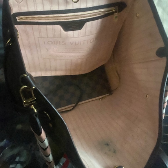 Louis Vuitton Brown Checkered Tote with Braided Pink Strap Authentic price firm - Picture 3 of 3